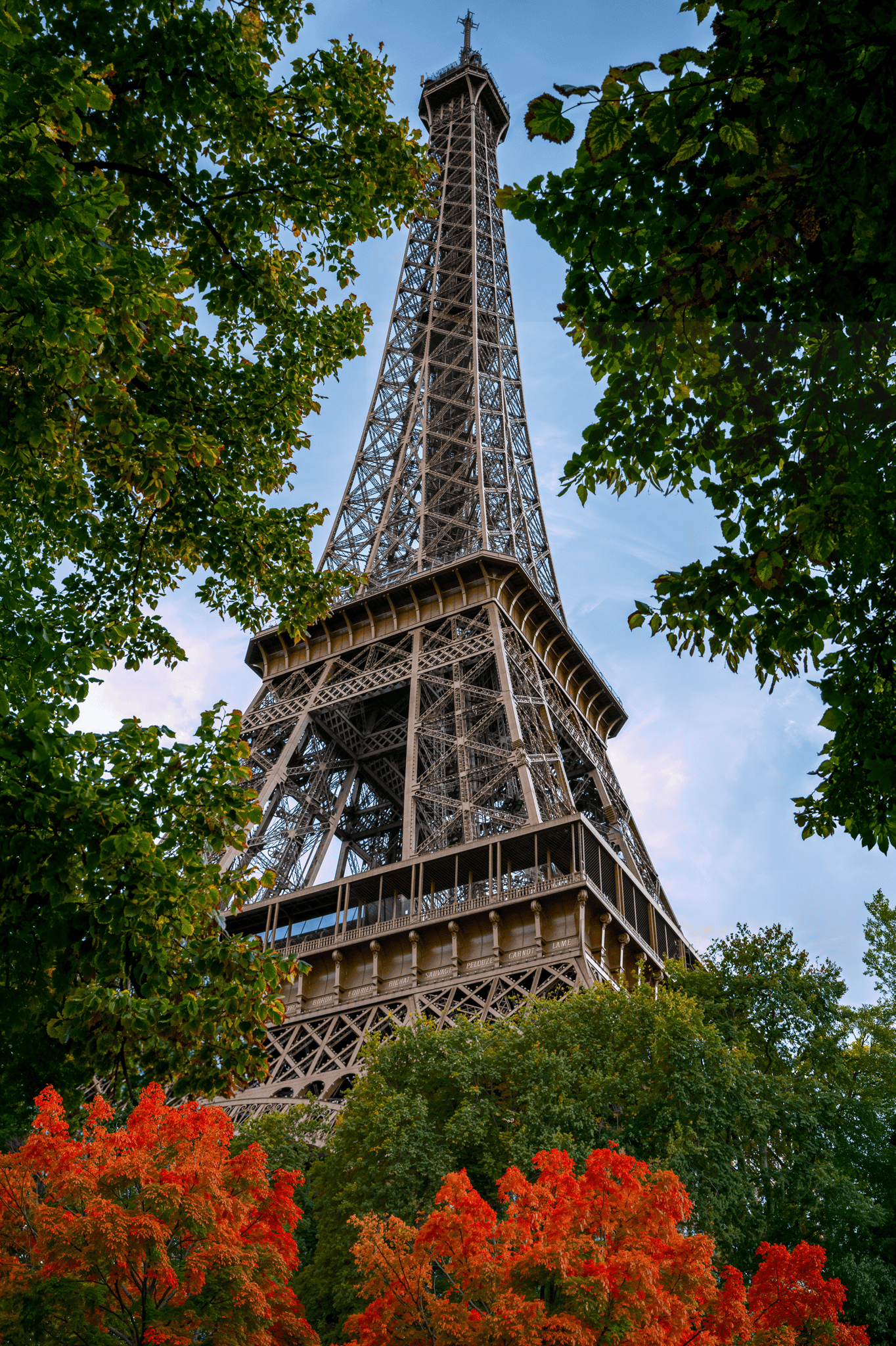 The main image Autumn at the Eiffel Tower | 2024